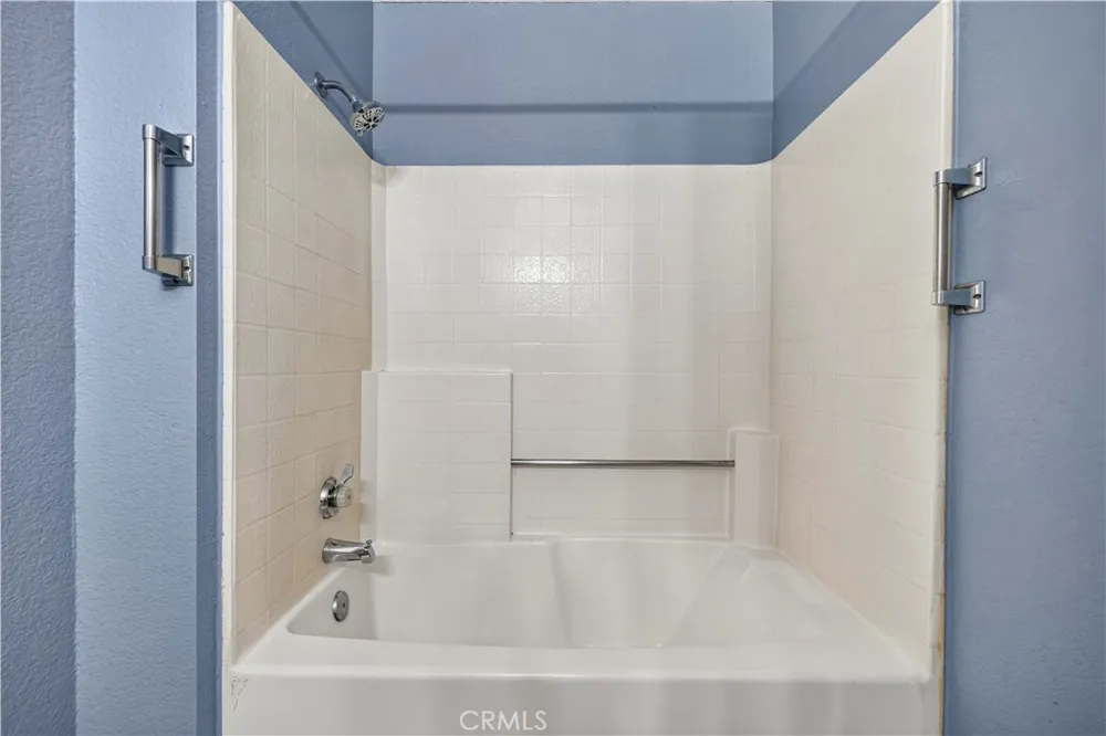 43000 Pearlwood Lancaster, CA 93536