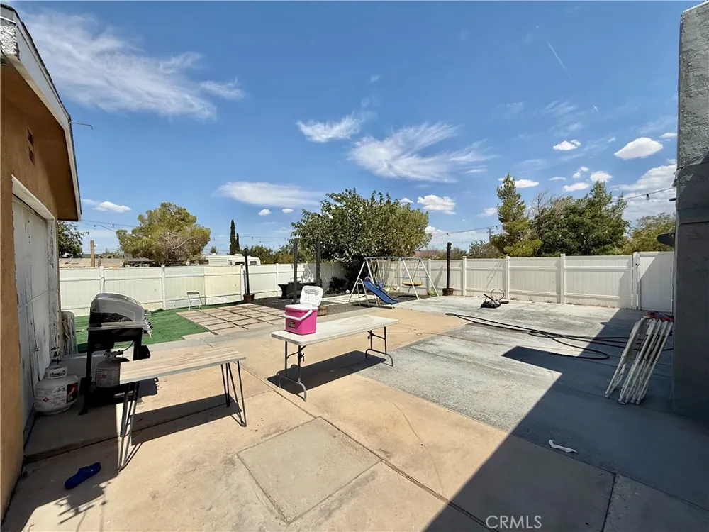17798 Main Hesperia, CA 92345