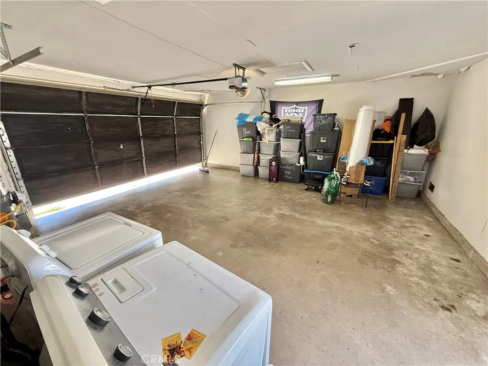 17798 Main Hesperia, CA 92345