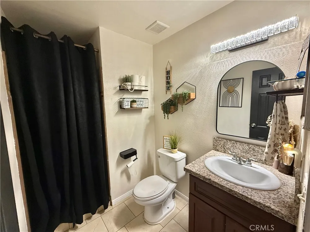 17798 Main Hesperia, CA 92345