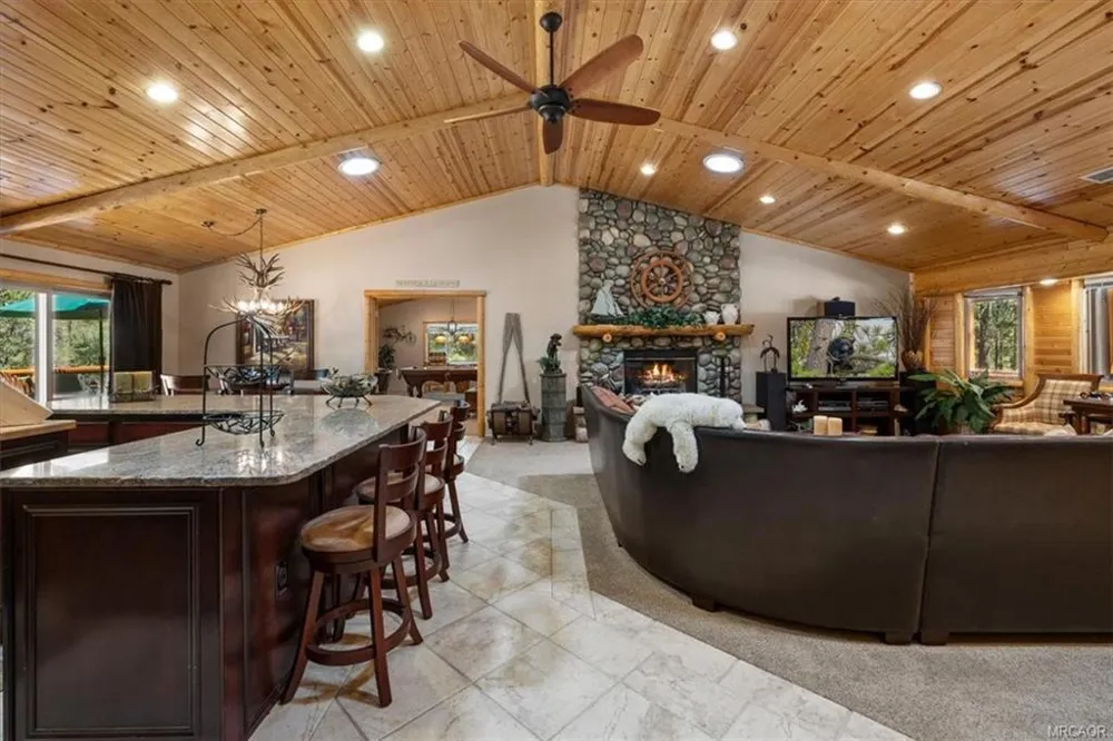 613 Cedar Glen Drive Big Bear, CA 92314