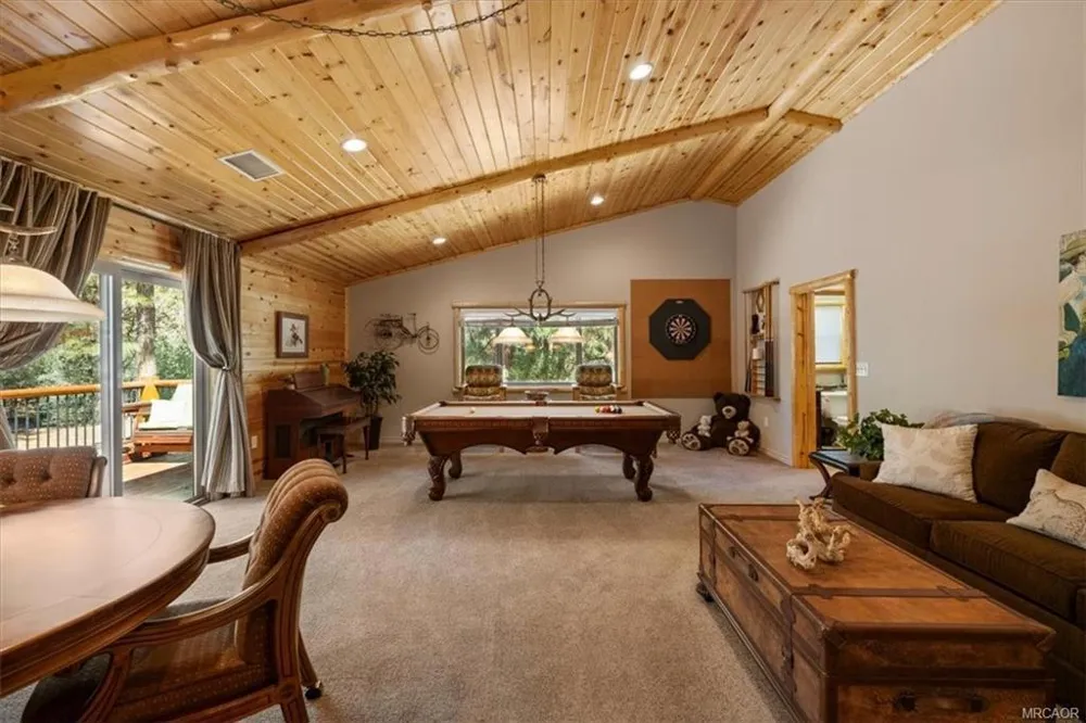 613 Cedar Glen Drive Big Bear, CA 92314