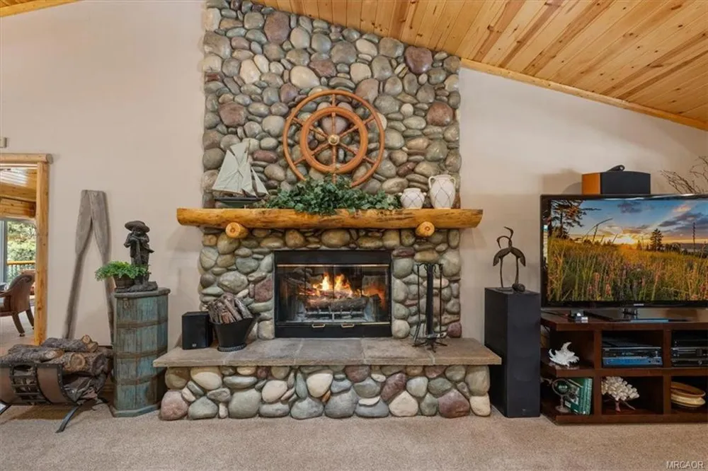 613 Cedar Glen Drive Big Bear, CA 92314