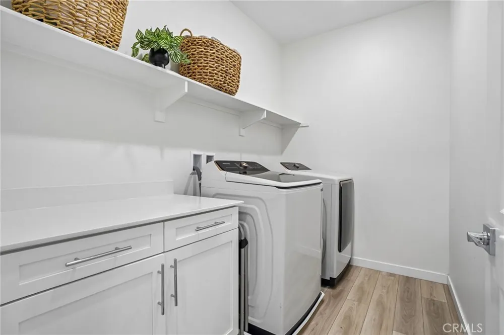 20920 Silvergate Newhall, CA 91321