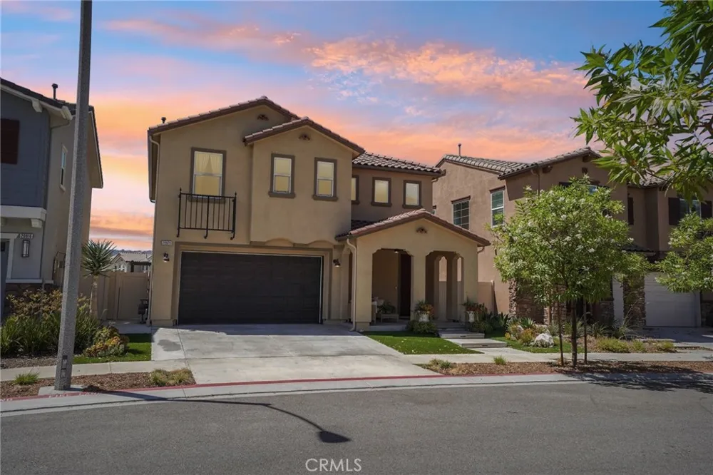 20920 Silvergate Newhall, CA 91321