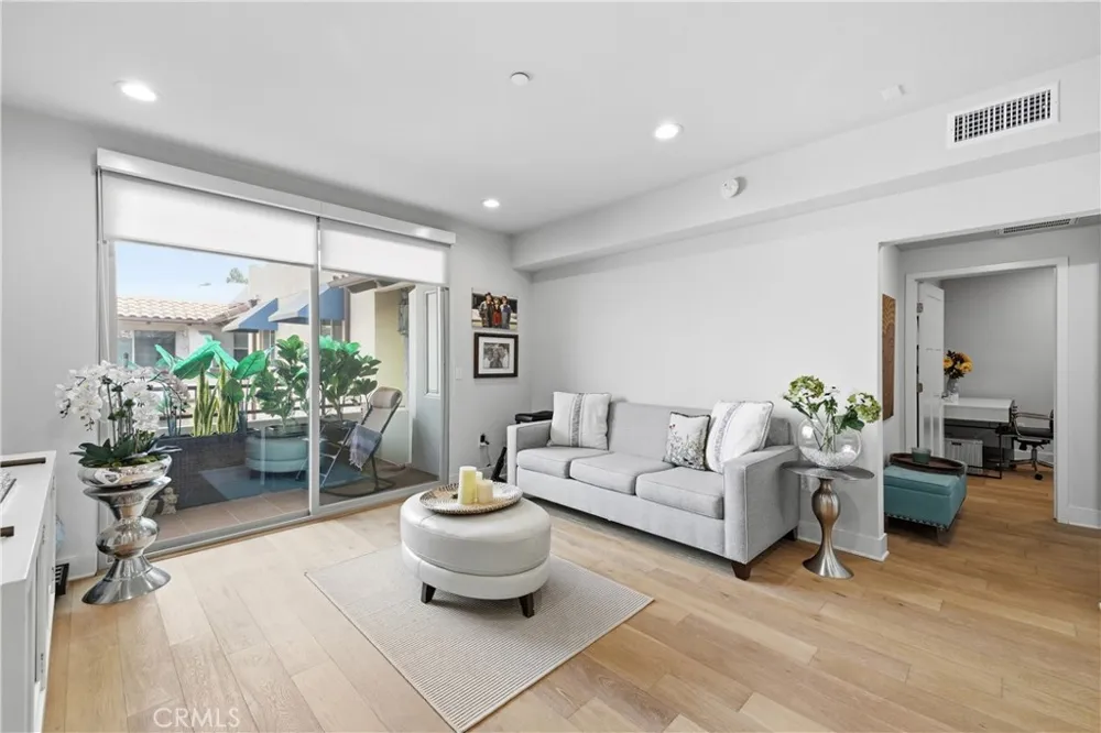 627 Deep Valley Drive #P616 Rolling Hills Estates, CA 90274