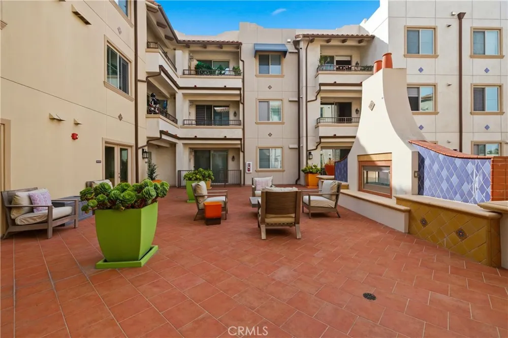 627 Deep Valley Drive #P616 Rolling Hills Estates, CA 90274