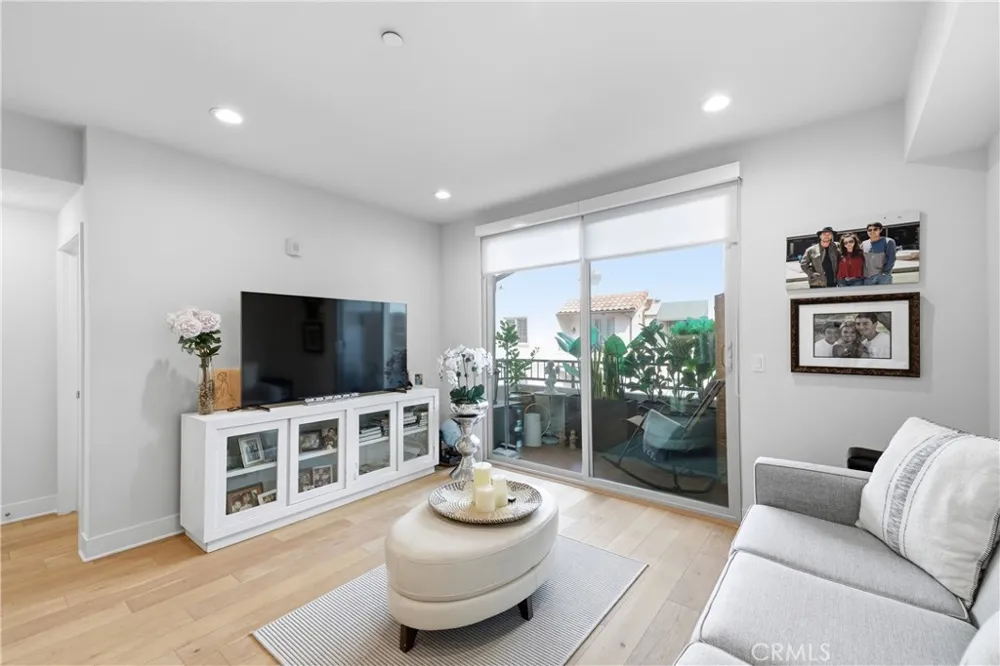 627 Deep Valley Drive #P616 Rolling Hills Estates, CA 90274