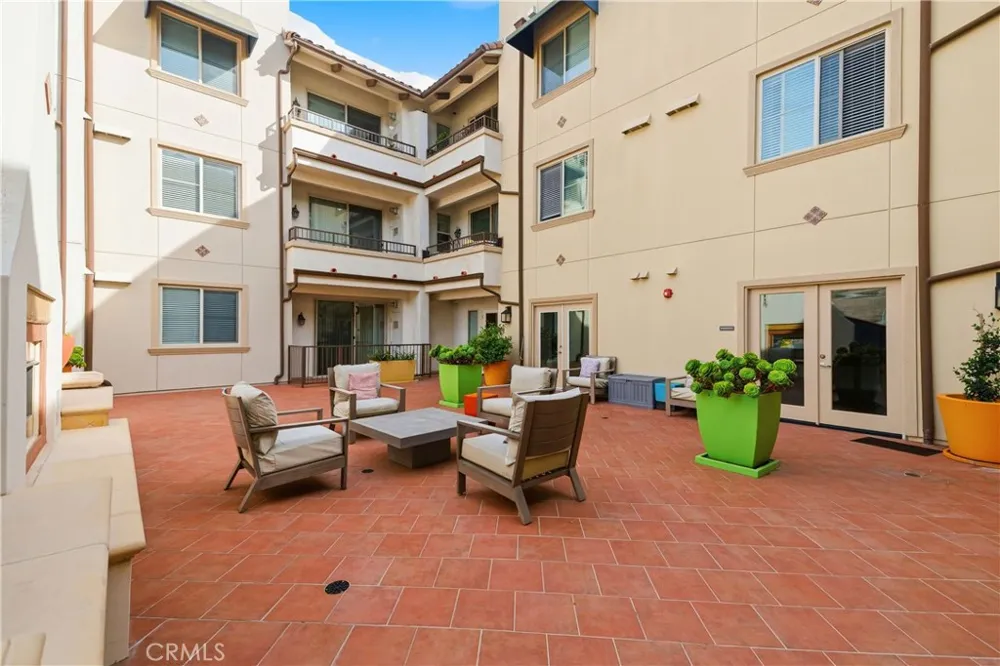627 Deep Valley Drive #P616 Rolling Hills Estates, CA 90274