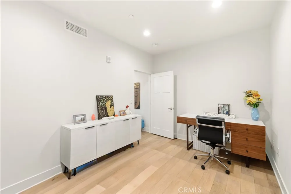 627 Deep Valley Drive #P616 Rolling Hills Estates, CA 90274