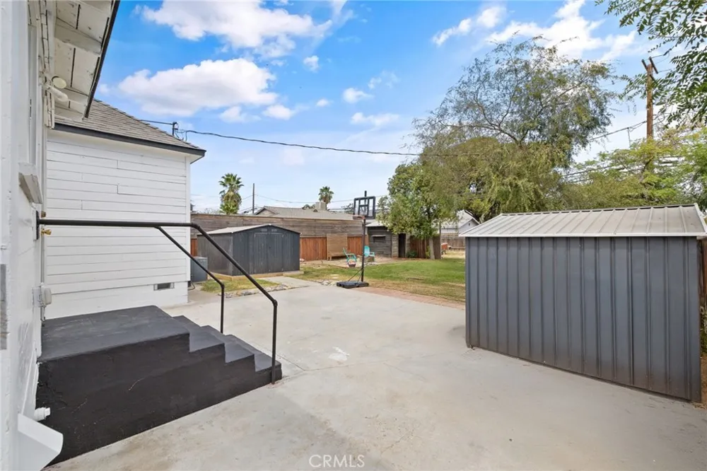 224 E 10th Hanford, CA 93230