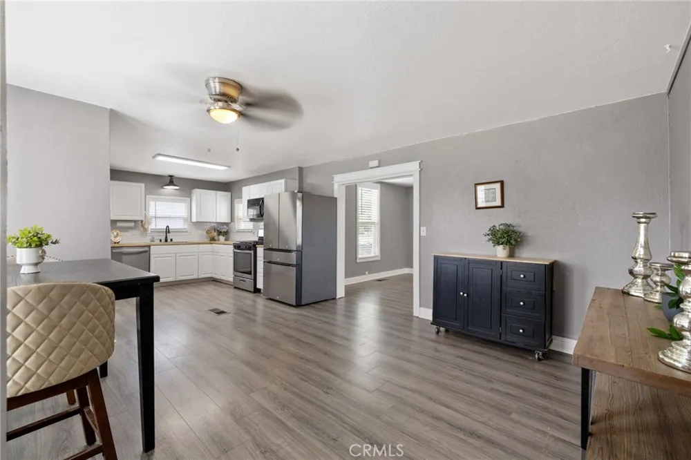 224 E 10th Hanford, CA 93230