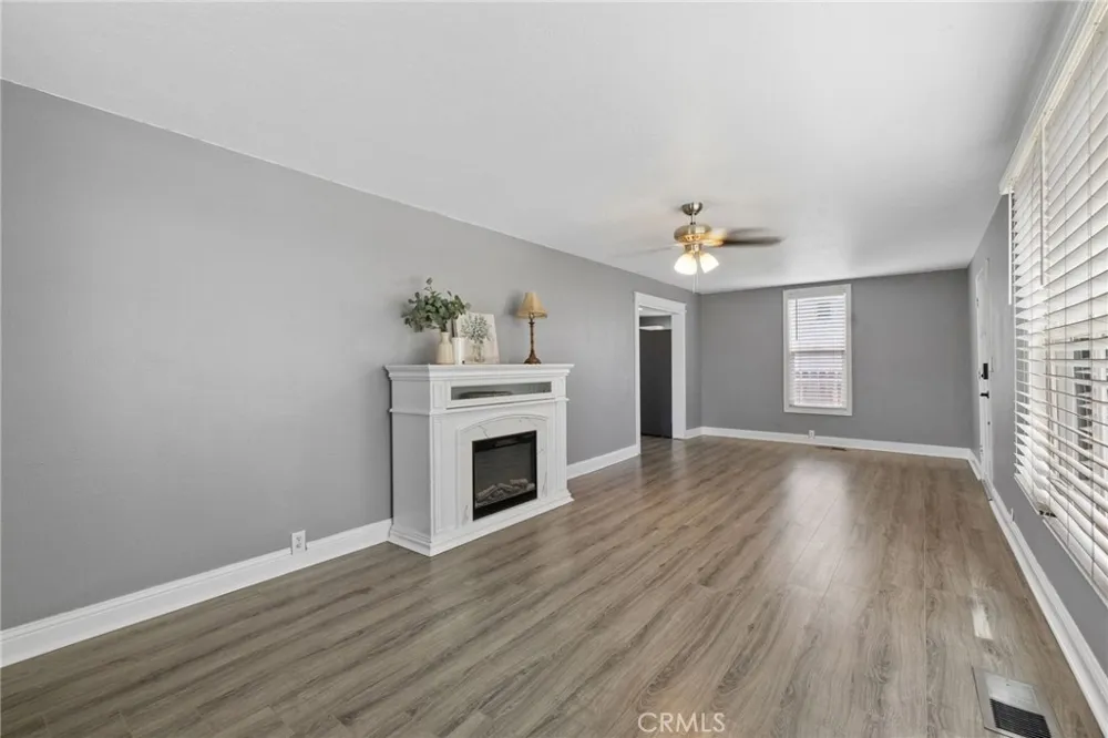 224 E 10th Hanford, CA 93230