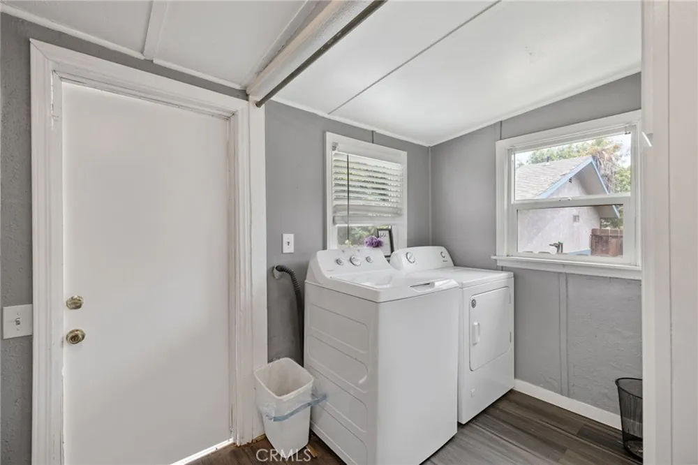 224 E 10th Hanford, CA 93230
