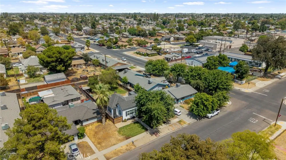 224 E 10th Hanford, CA 93230