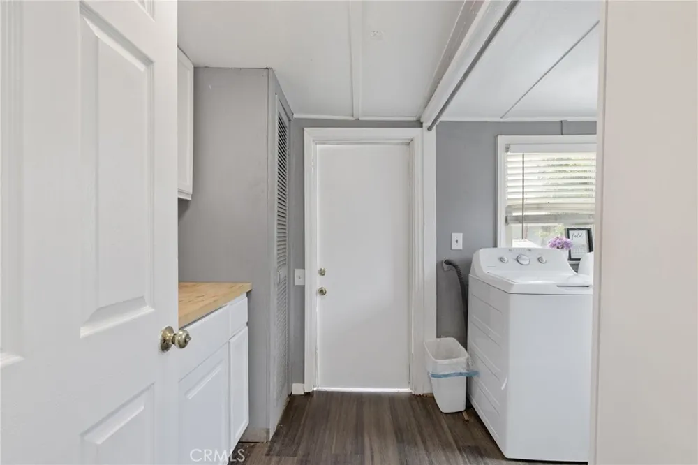 224 E 10th Hanford, CA 93230