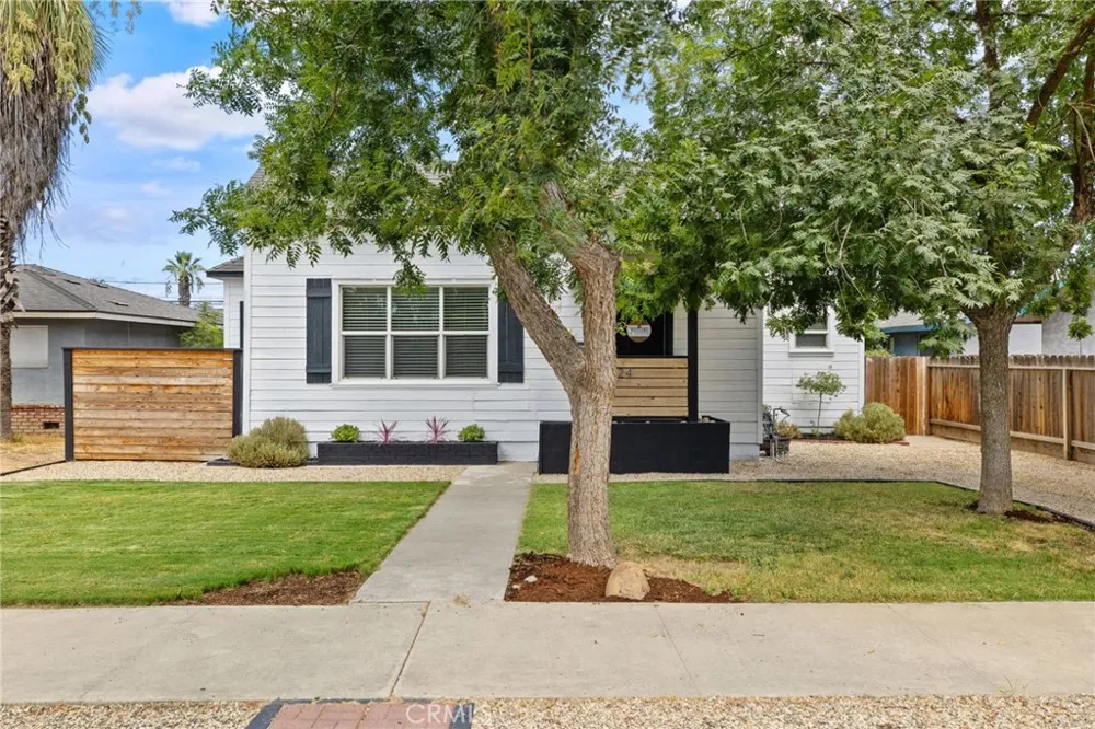 224 E 10th Hanford, CA 93230