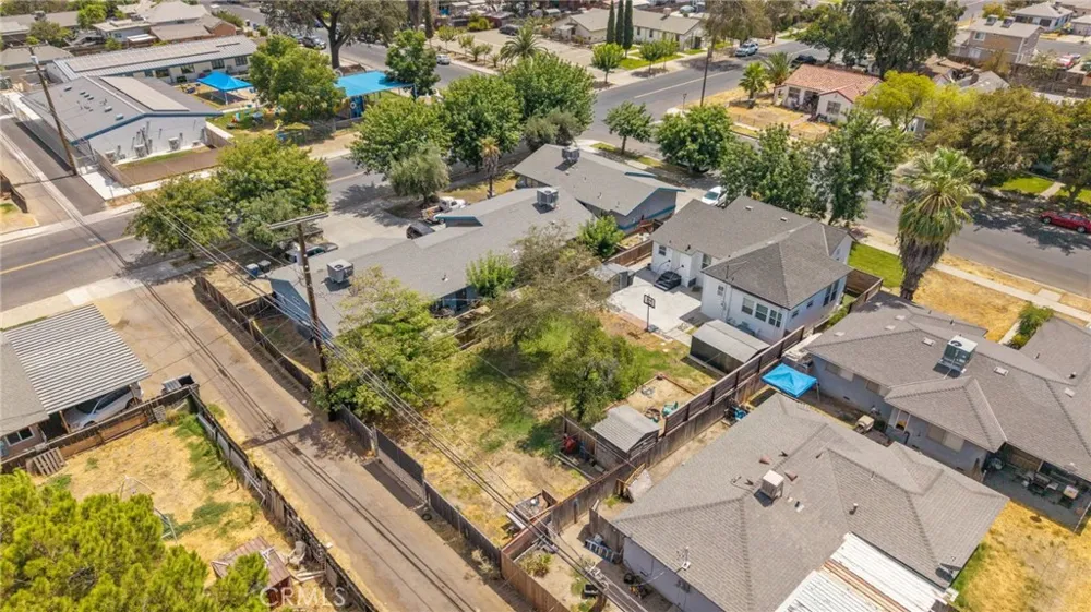 224 E 10th Hanford, CA 93230