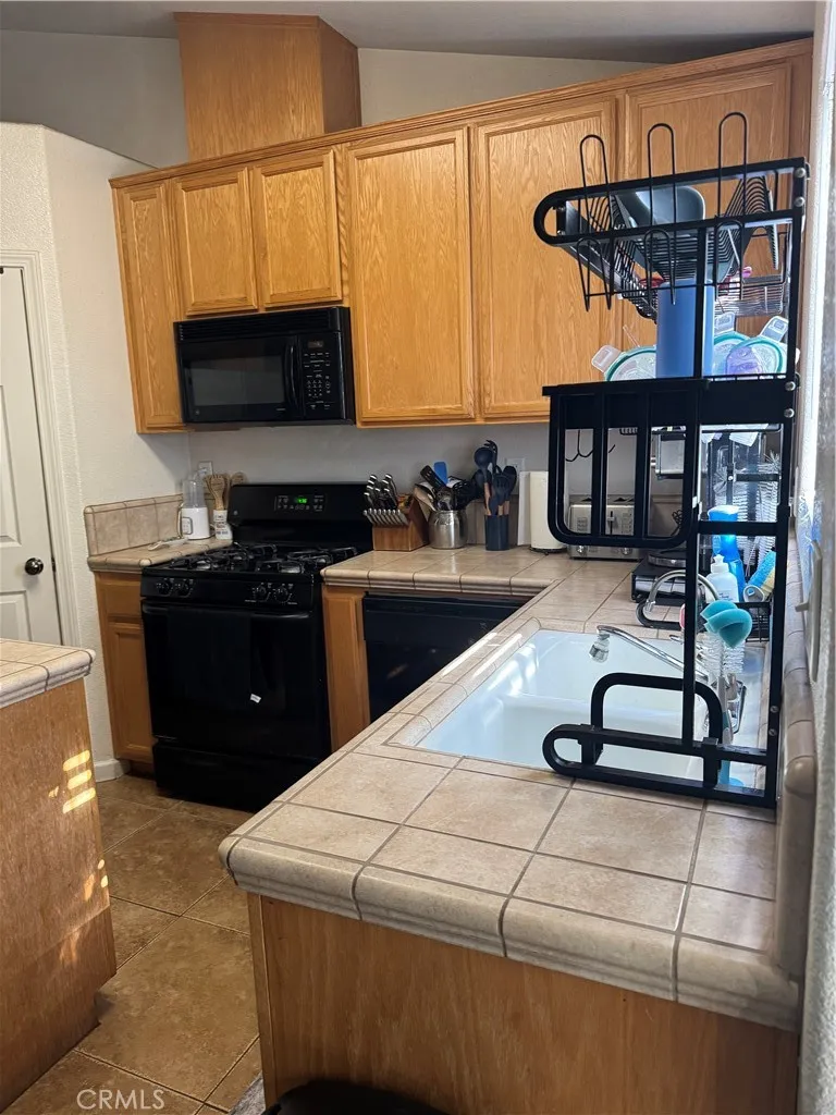 537 Alfarata Boulevard Merced, CA 95341