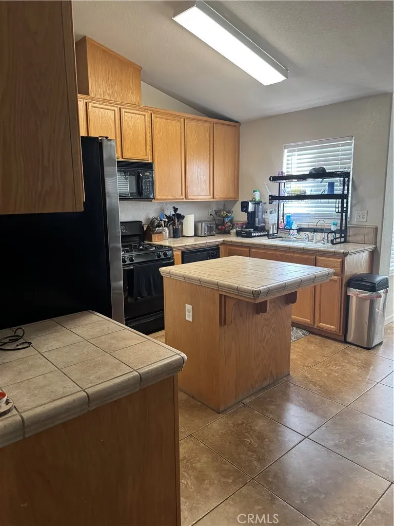 537 Alfarata Boulevard Merced, CA 95341