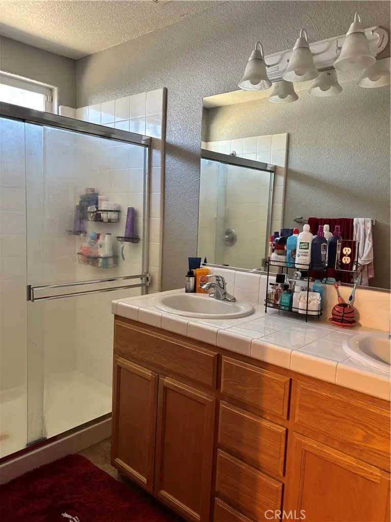 537 Alfarata Boulevard Merced, CA 95341