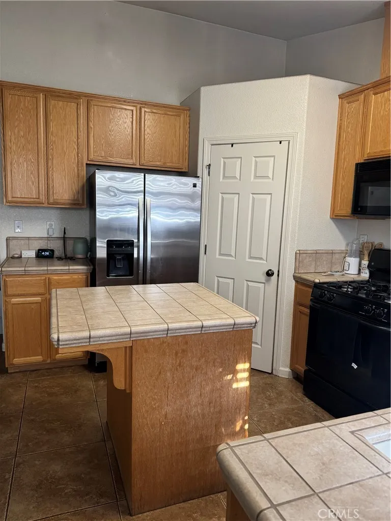 537 Alfarata Boulevard Merced, CA 95341