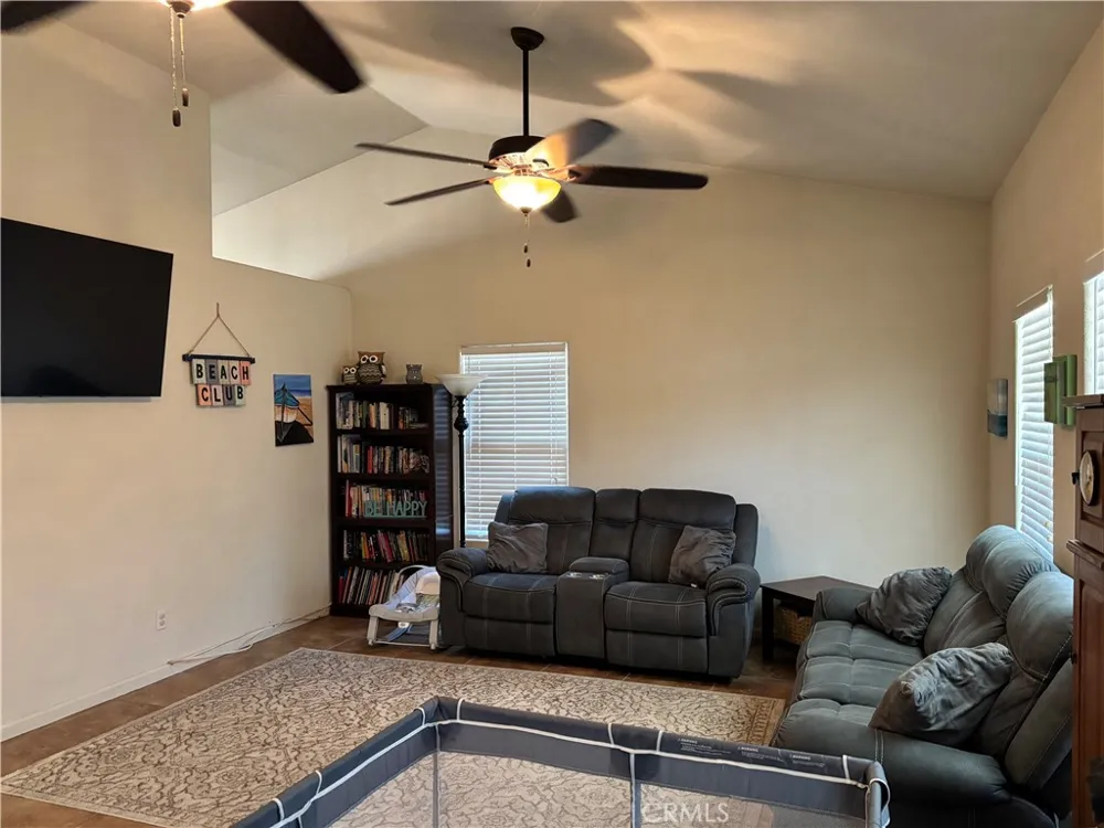 537 Alfarata Boulevard Merced, CA 95341
