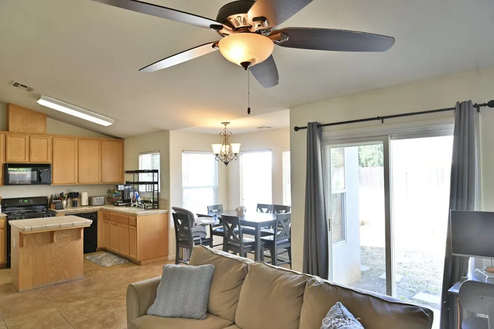 537 Alfarata Boulevard Merced, CA 95341