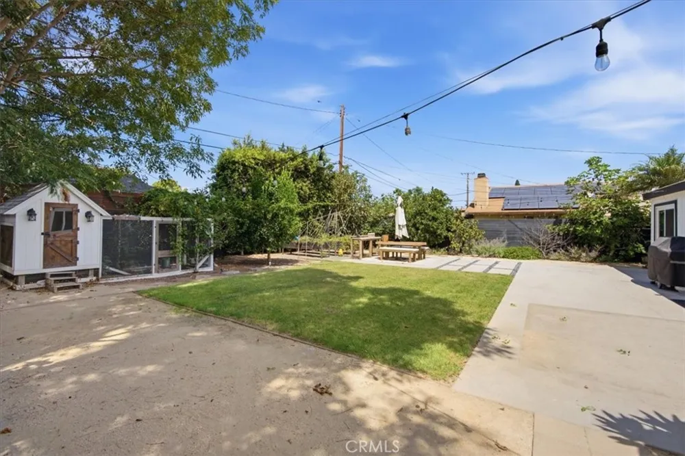 2113 Federal Avenue Costa Mesa, CA 92627