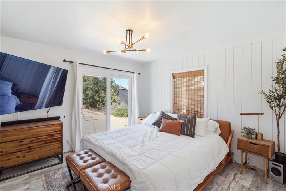 2113 Federal Avenue Costa Mesa, CA 92627