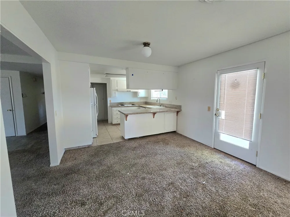 21135 Bancroft Court California City, CA 93505