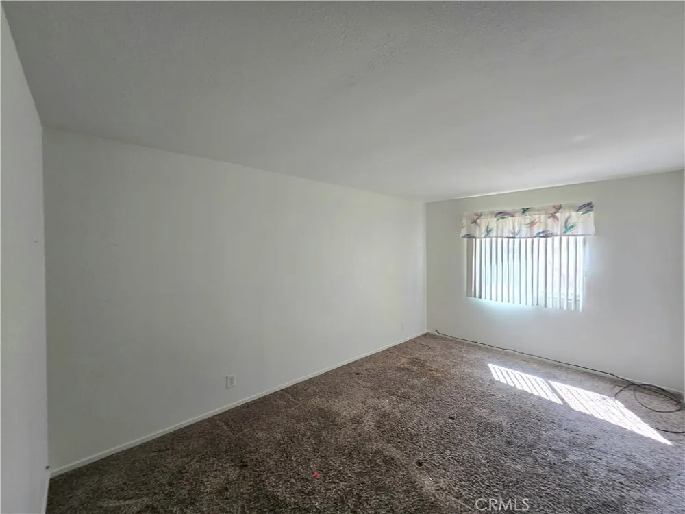 21135 Bancroft Court California City, CA 93505