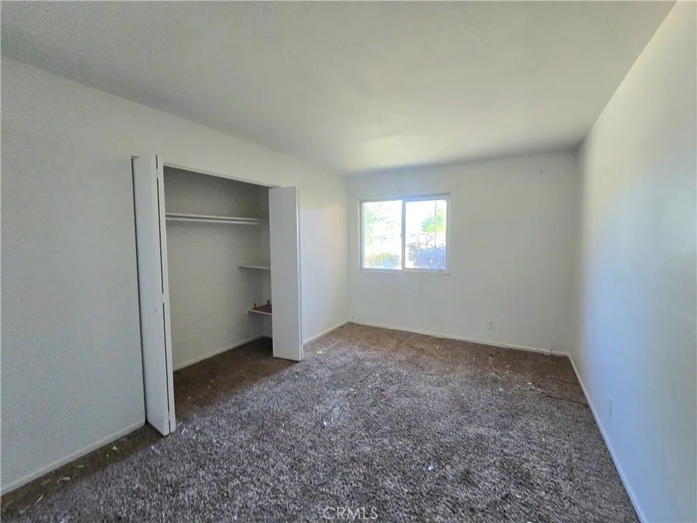 21135 Bancroft Court California City, CA 93505