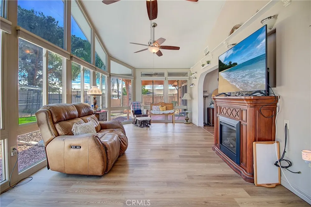 25890 Interlechen Drive Sun City, CA 92586