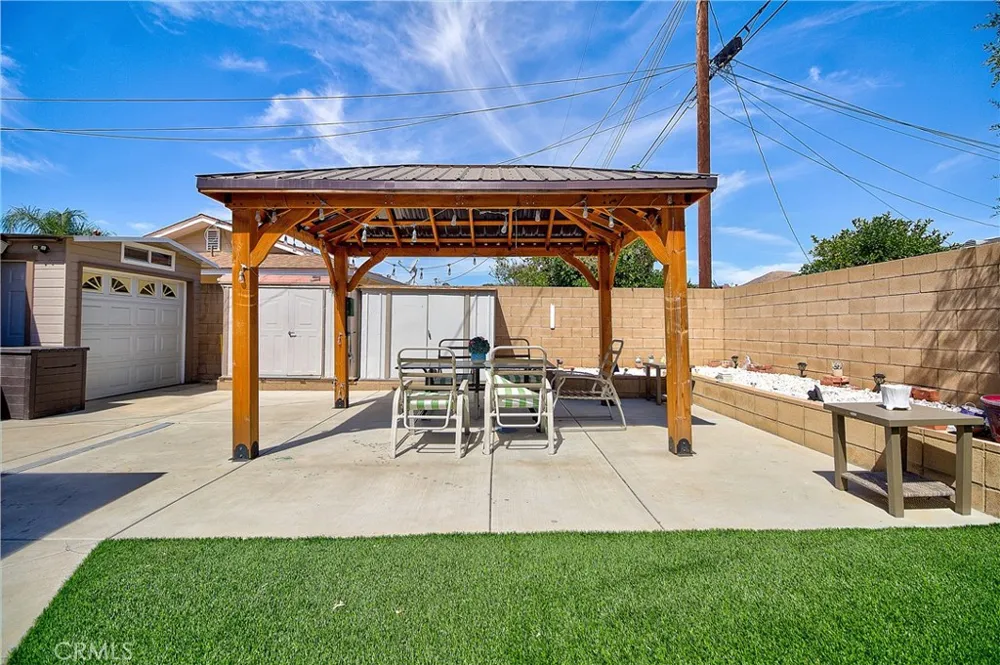 25890 Interlechen Drive Sun City, CA 92586