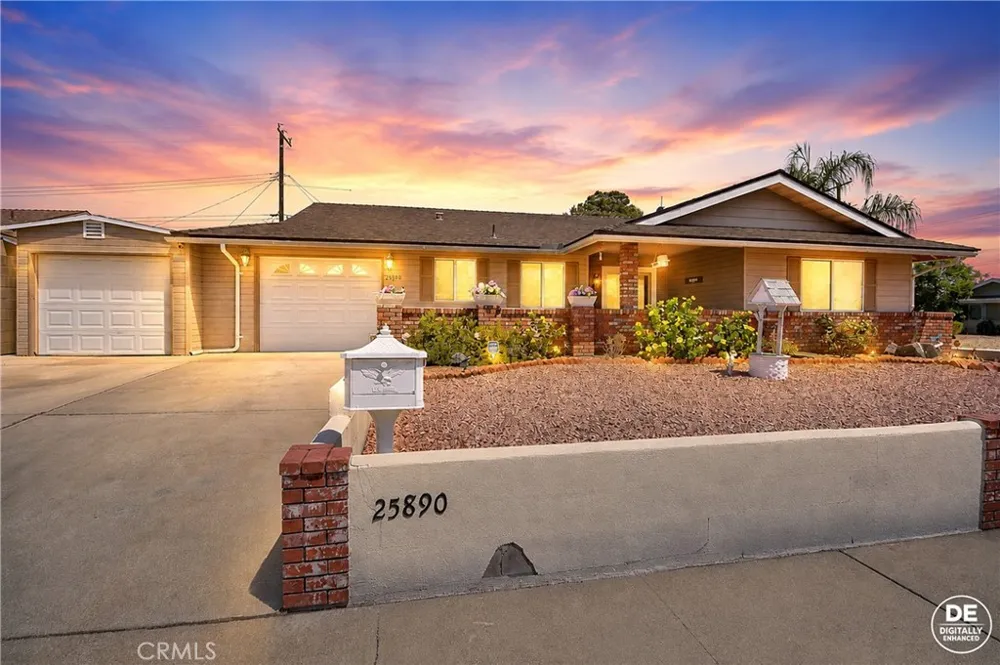 25890 Interlechen Drive Sun City, CA 92586
