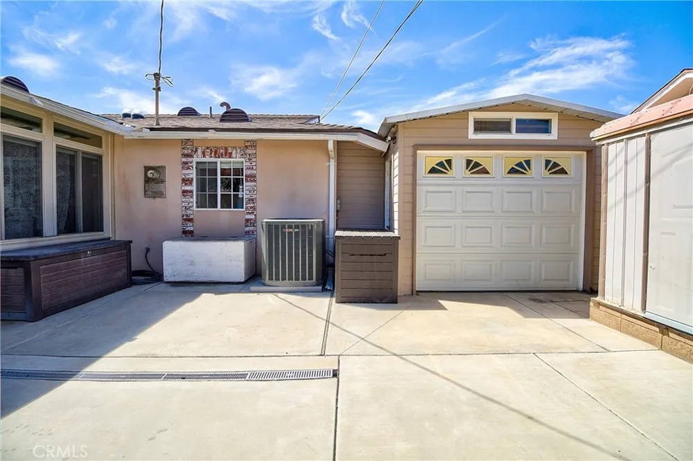 25890 Interlechen Drive Sun City, CA 92586