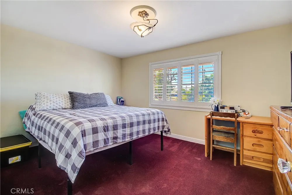 25890 Interlechen Drive Sun City, CA 92586