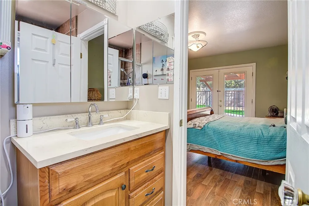 25890 Interlechen Drive Sun City, CA 92586