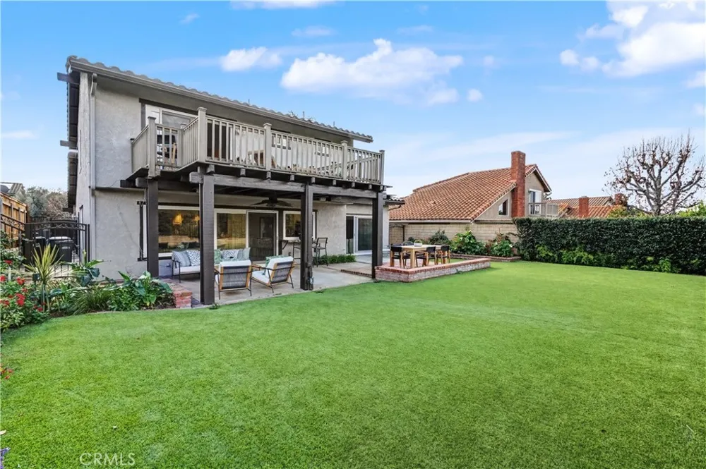 6497 Country Club Drive La Verne, CA 91750