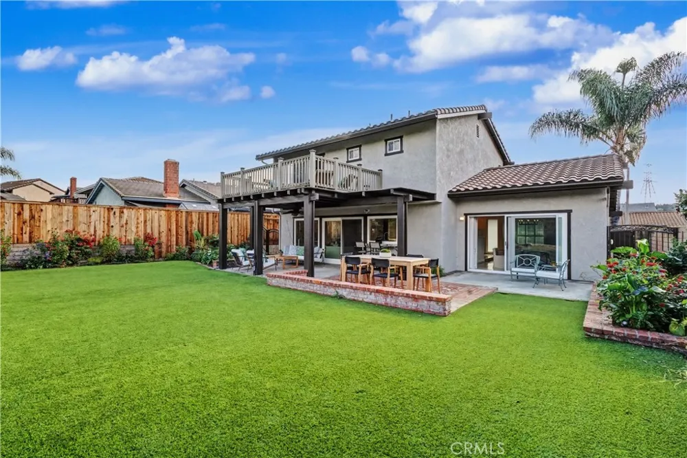 6497 Country Club Drive La Verne, CA 91750