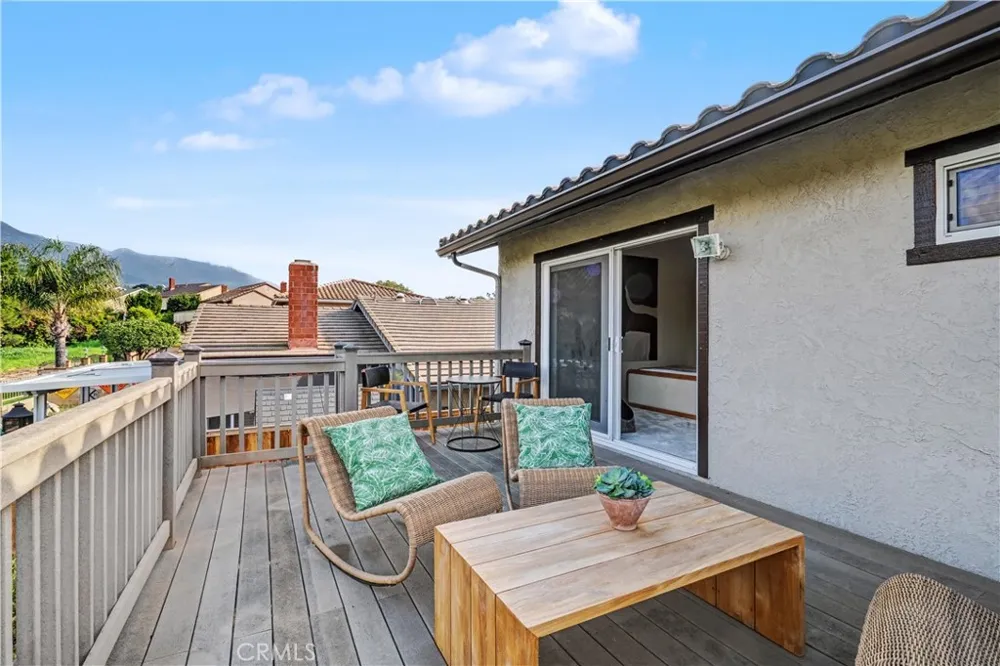 6497 Country Club Drive La Verne, CA 91750