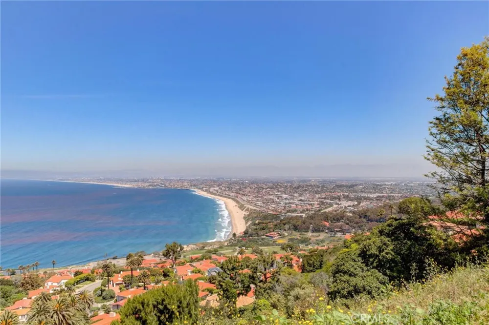 436 Via Media Palos Verdes Estates, CA 90274