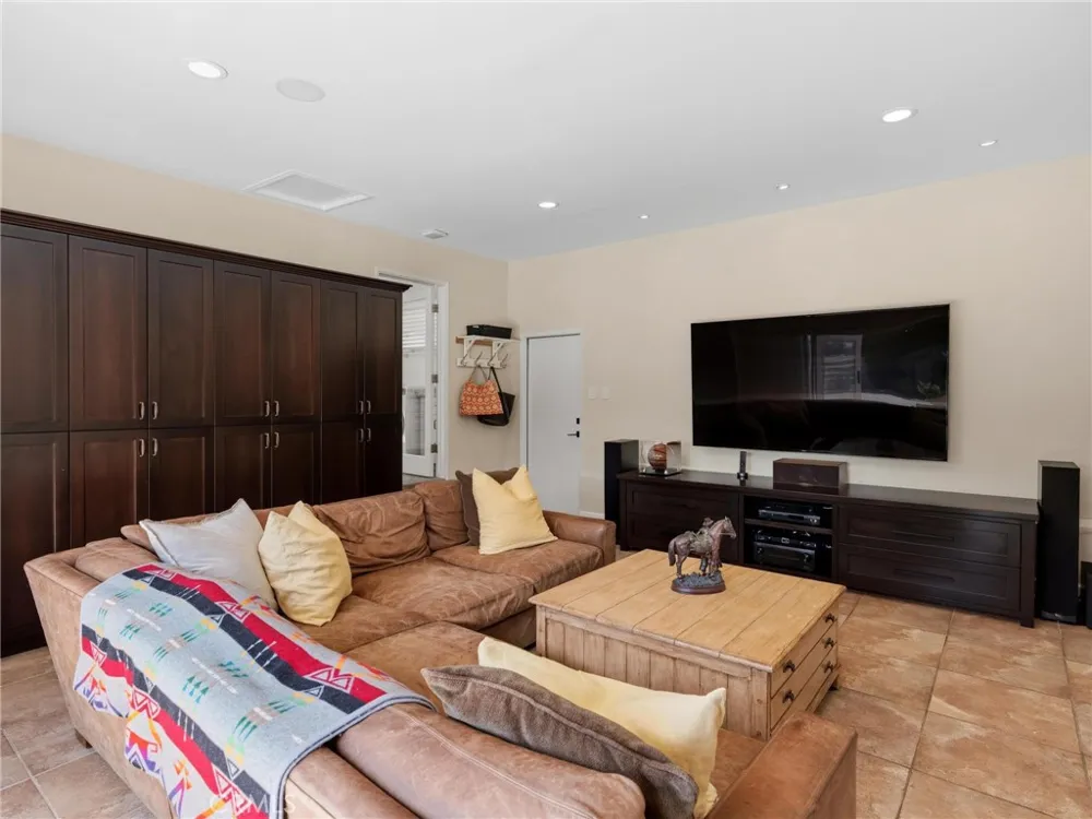 436 Via Media Palos Verdes Estates, CA 90274