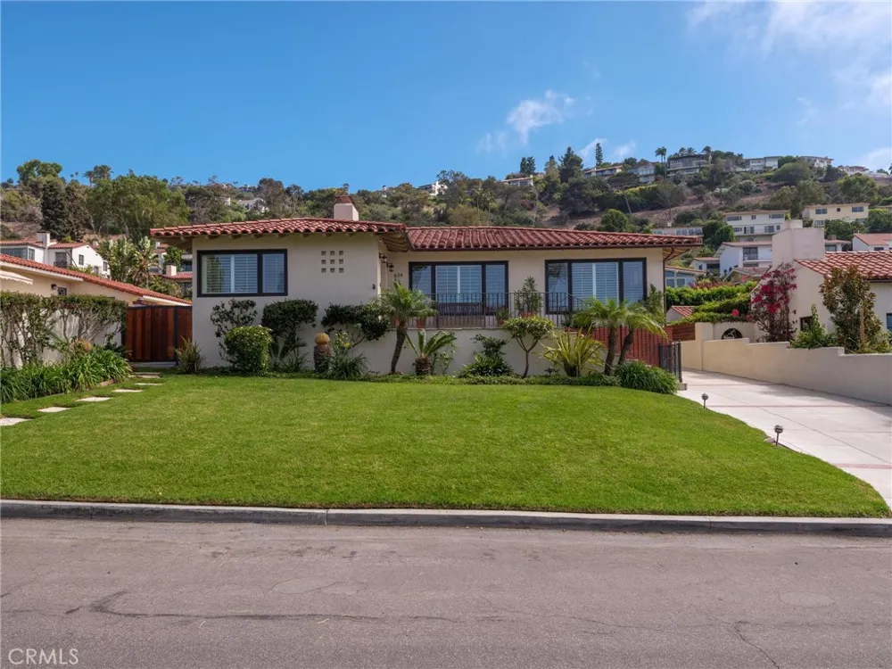 436 Via Media Palos Verdes Estates, CA 90274