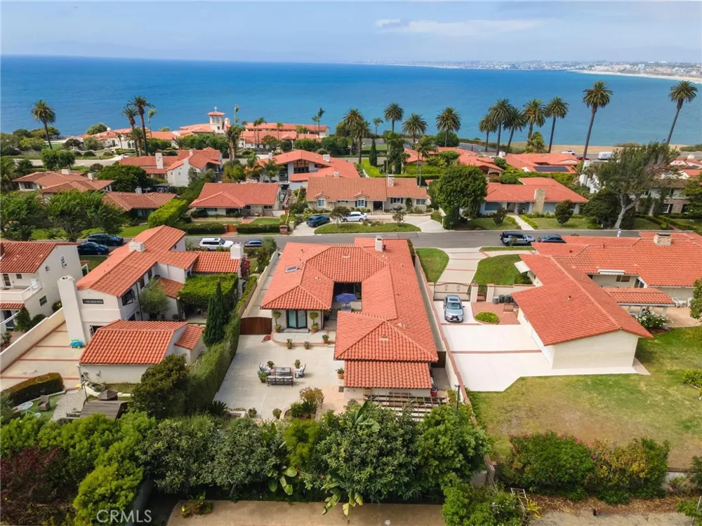 436 Via Media Palos Verdes Estates, CA 90274