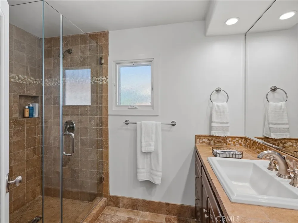 436 Via Media Palos Verdes Estates, CA 90274