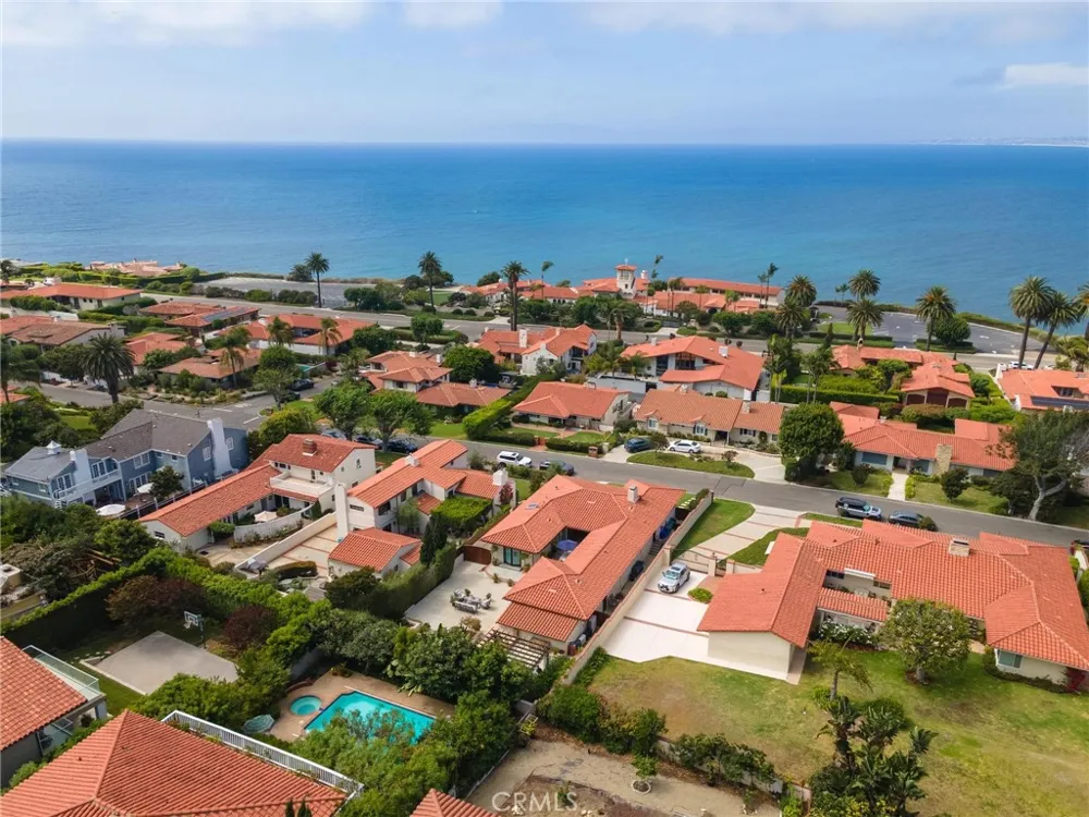 436 Via Media Palos Verdes Estates, CA 90274