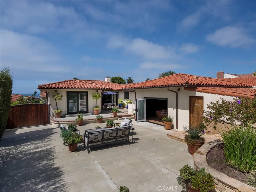 436 Via Media Palos Verdes Estates, CA 90274