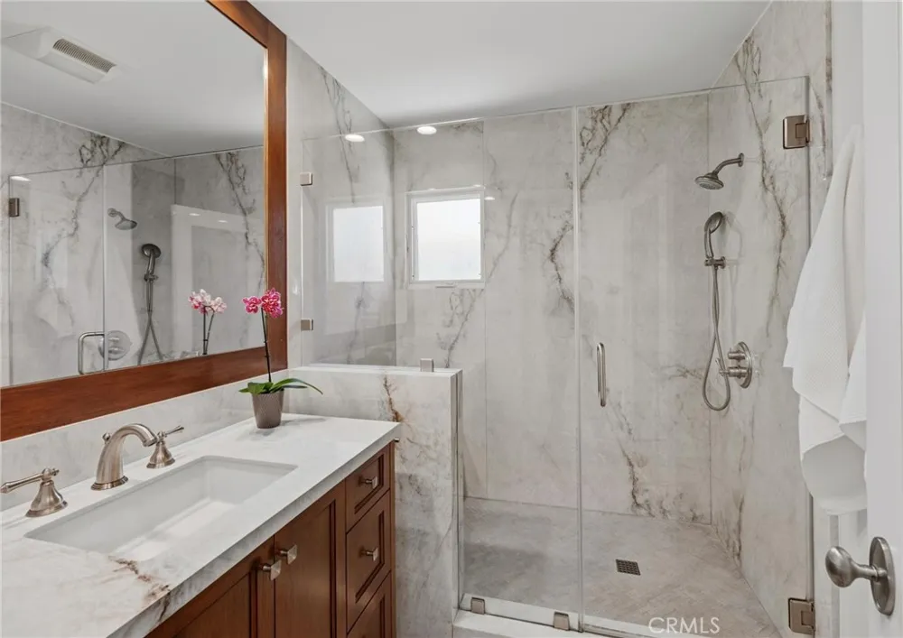 436 Via Media Palos Verdes Estates, CA 90274
